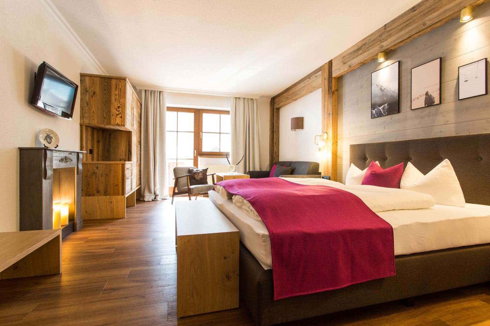 Boutique Hotel Mandarfnerhof Sankt Leonhard im Pitztal Esterno foto