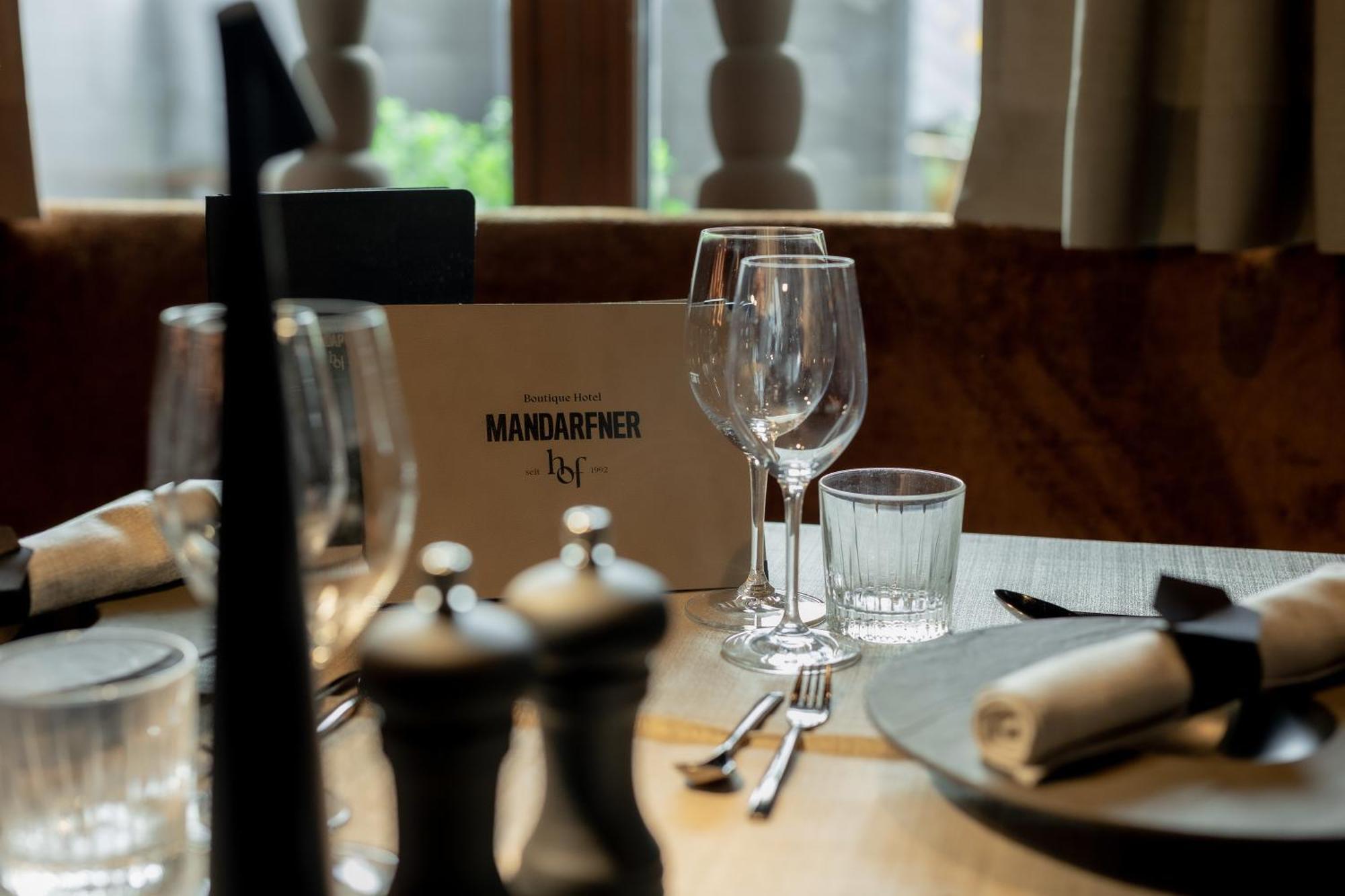 Boutique Hotel Mandarfnerhof Sankt Leonhard im Pitztal Esterno foto